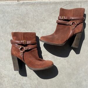 Ugg Dandridge Suede Boot